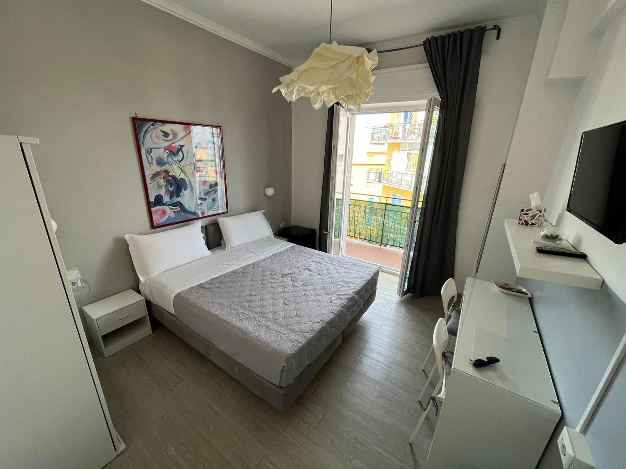 F.rooms 2* Napoli