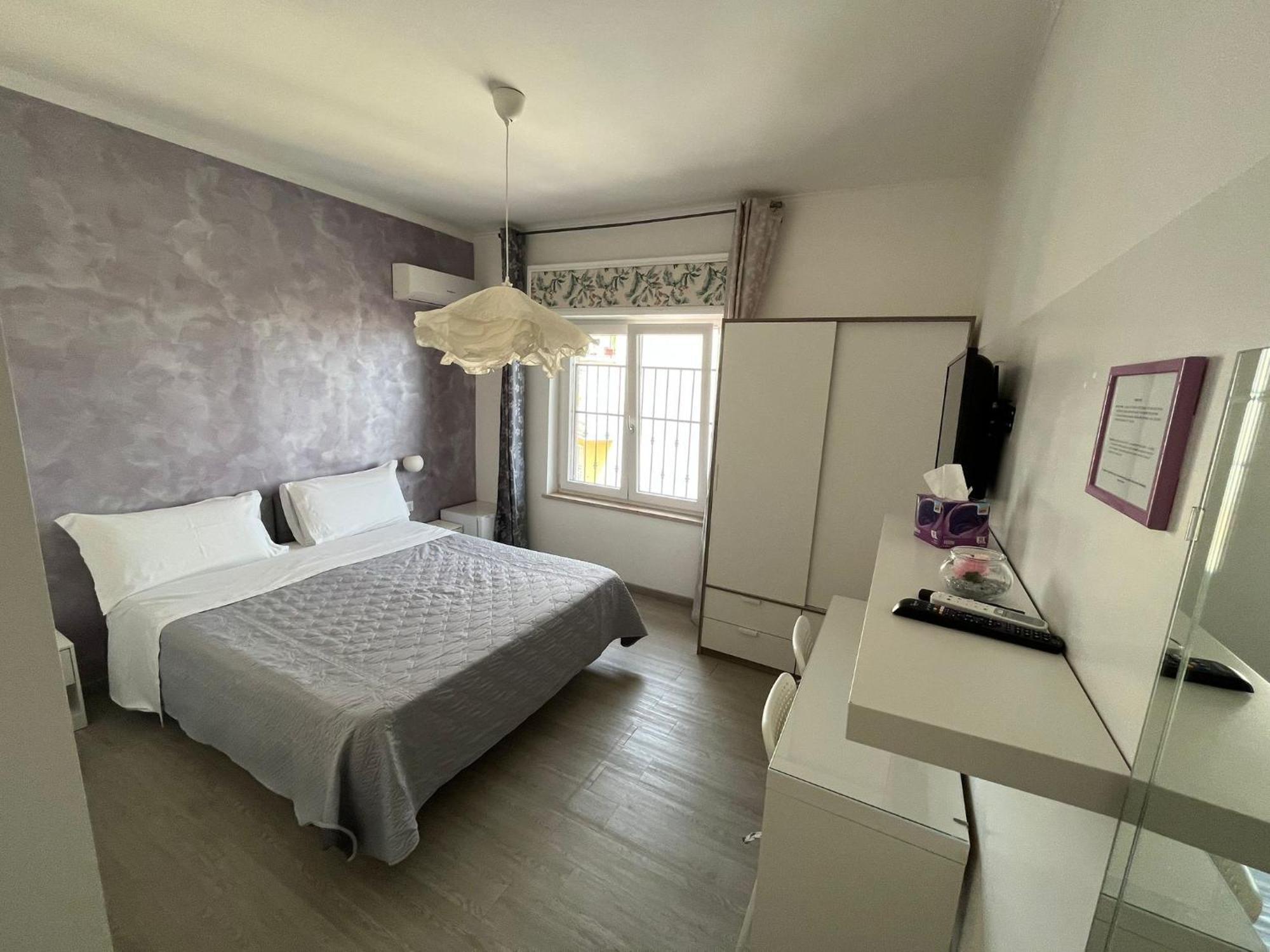 Affittacamere F.rooms Napoli